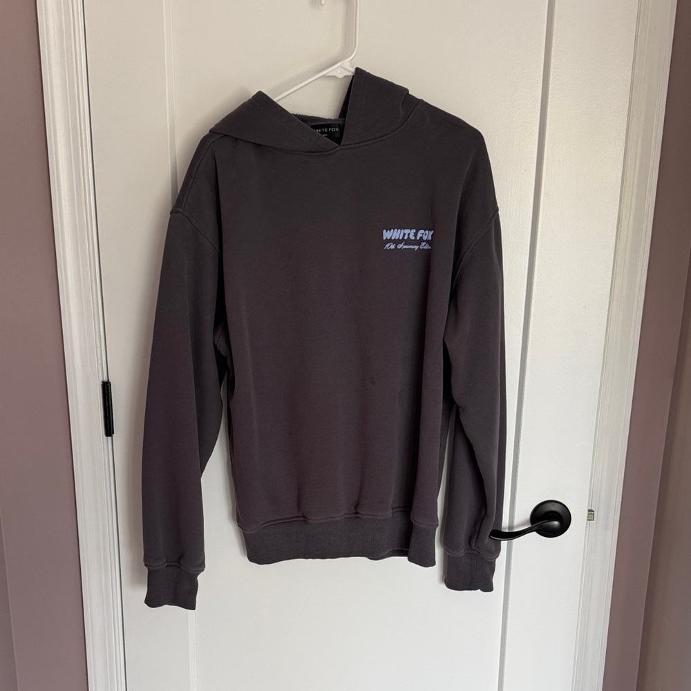 Women’s White Fox Hoodie M/L